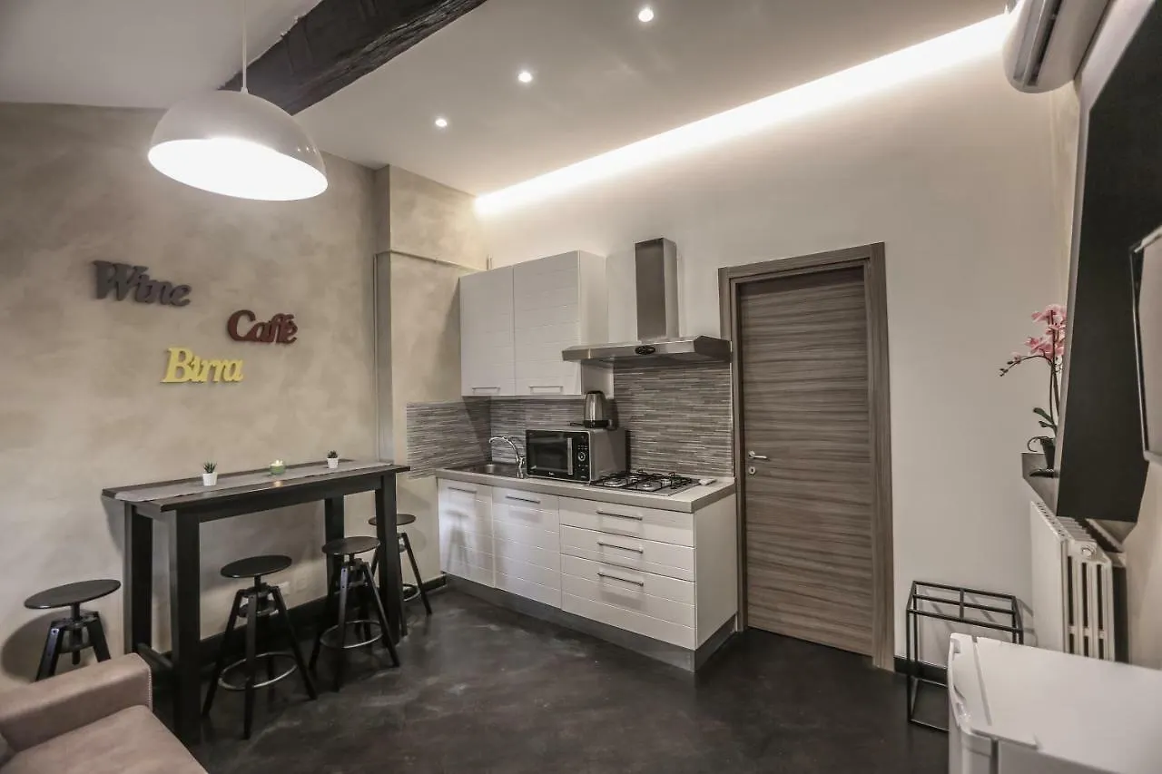 Stylish Apartment Near Duomo Milan Italy